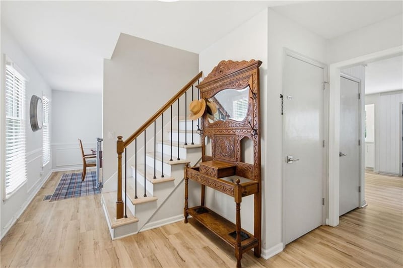11711 W 100th Ter, Overland Park, KS 66214