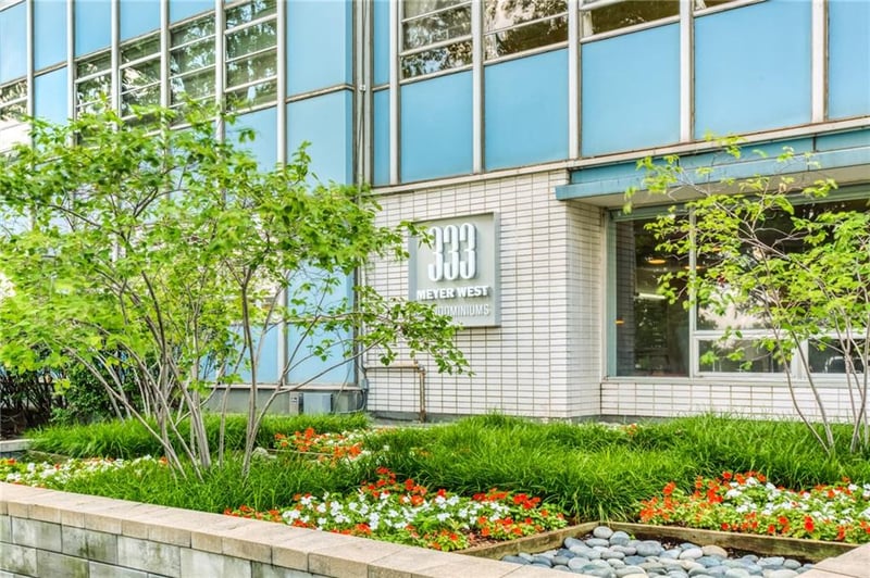 333 Meyer Blvd #209, Kansas City, MO 64113