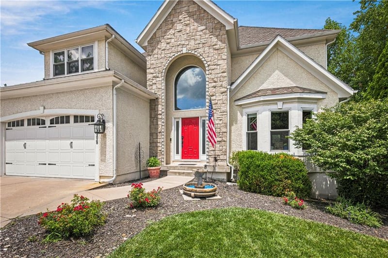 10908 144th St, Overland Park, KS 66221