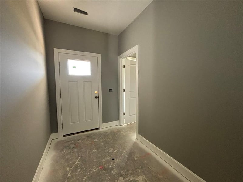 4810 S Creek Woods Dr, St Joseph, MO 64507