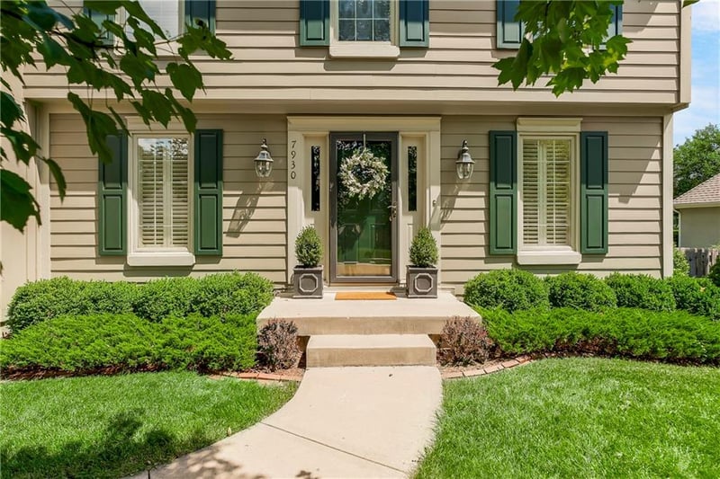 7930 117th St, Overland Park, KS 66210