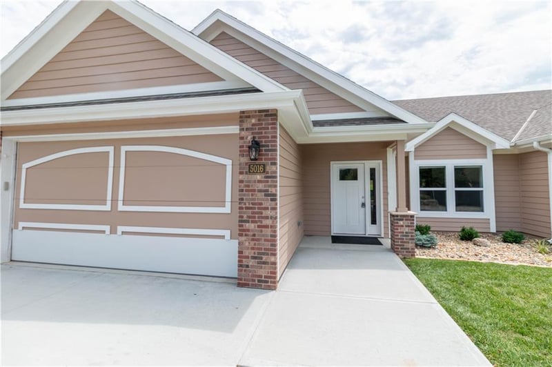 5016 Mulberry Ter, St Joseph, MO 64506