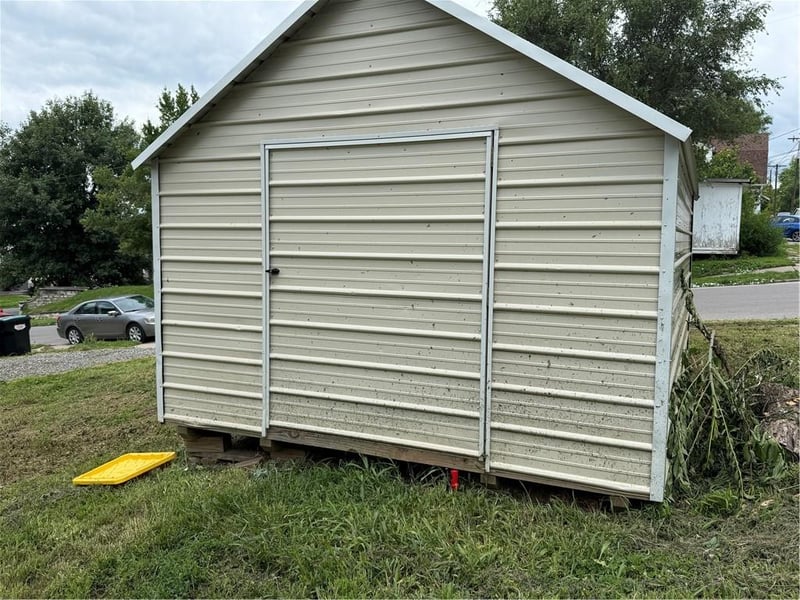 904 Vine St, St Joseph, MO 64503