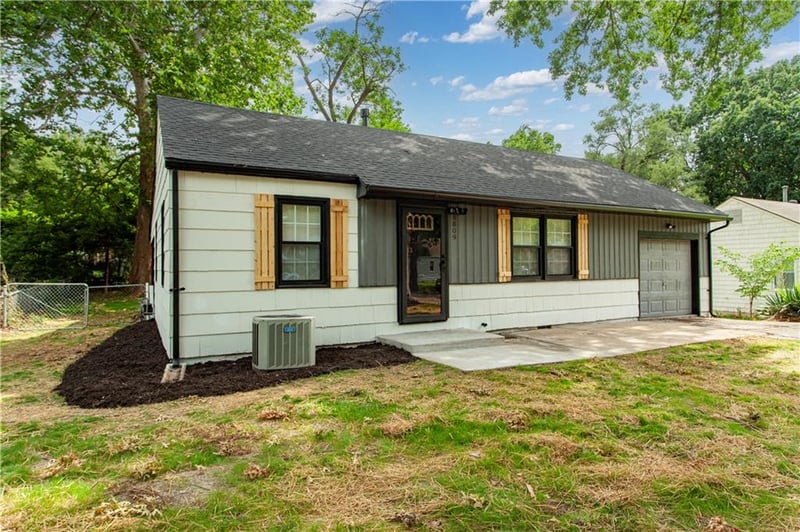 8809 71st Ter, Raytown, MO 64133
