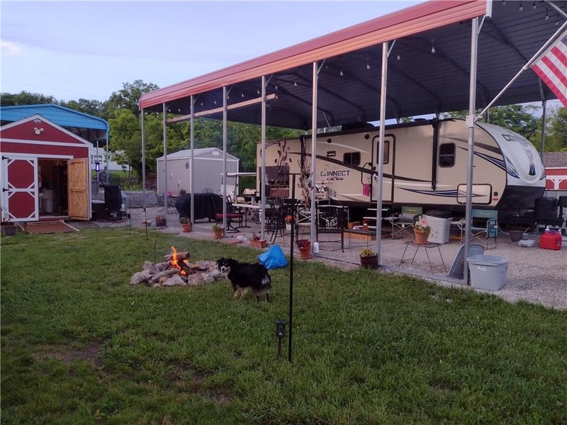 61-65 Walnut Dr, Linn Valley, KS 66040