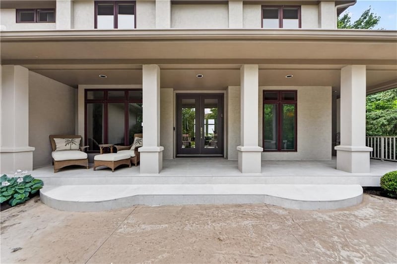 5520 Golden Bear Dr, Overland Park, KS 66223