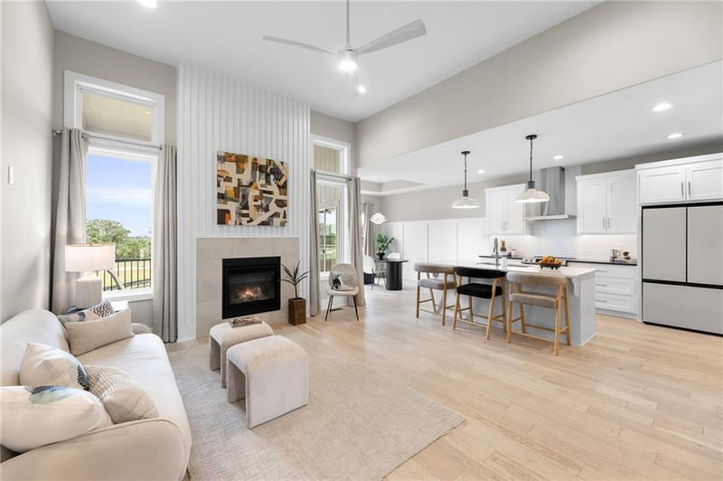 804 Algonquin St, Lee's Summit, MO 64064
