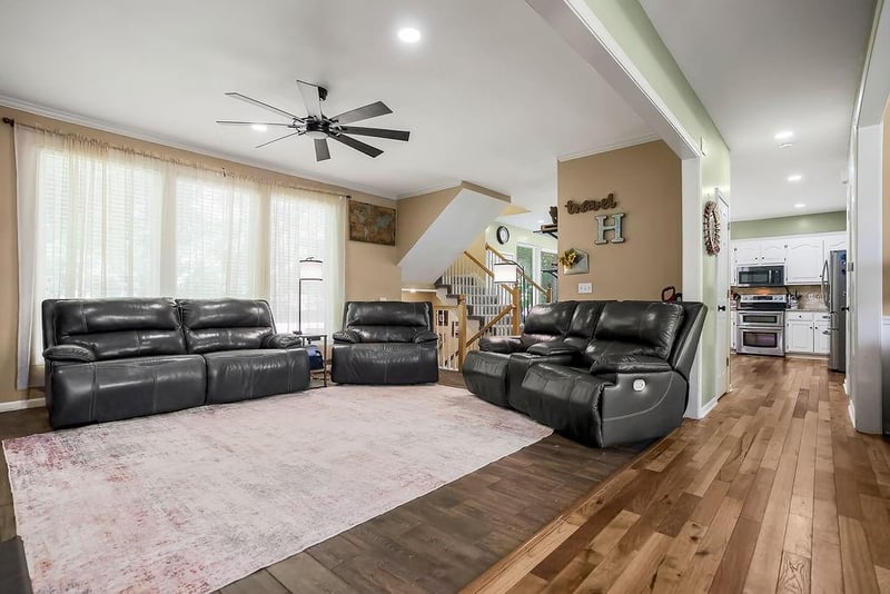 7929 155th Pl, Overland Park, KS 66223