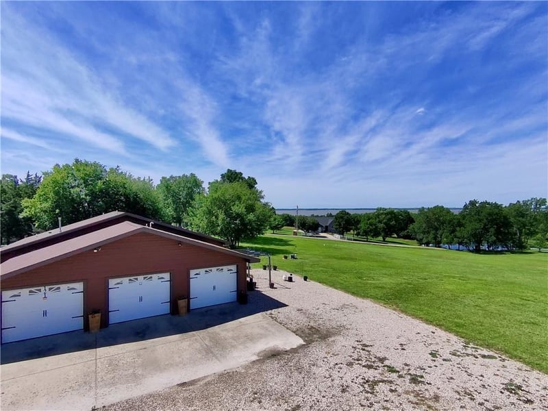 121 Johnny St, Burlington, KS 66839