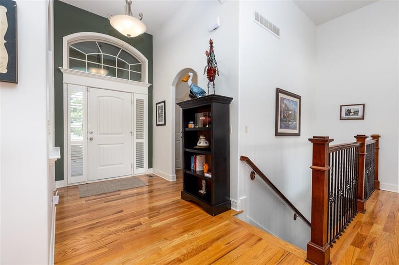 4915 91st Ter, Kansas City, MO 64156