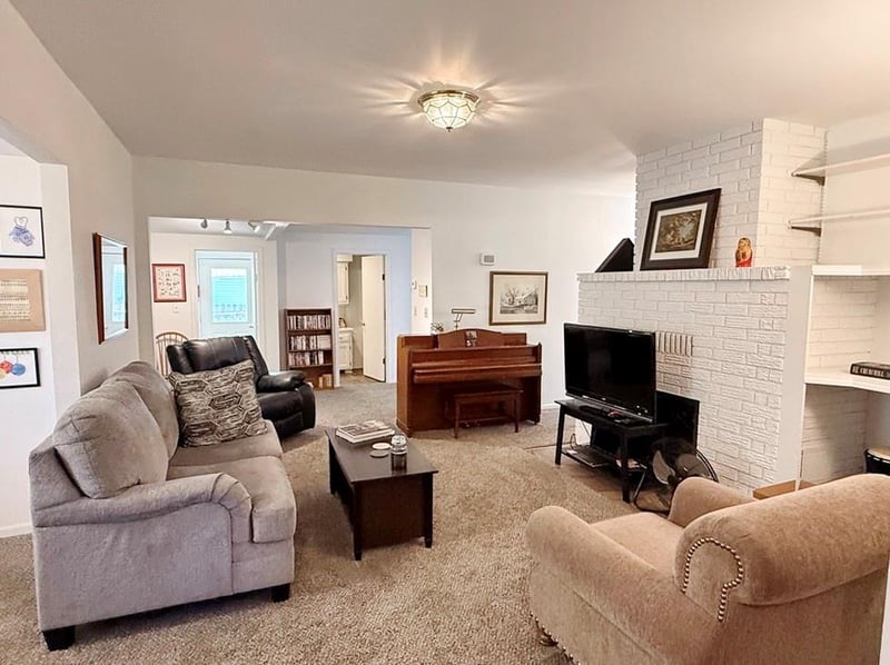 628 Arch St, Nevada, MO 64772