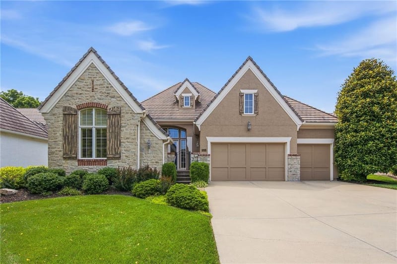 15212 Fontana St, Leawood, KS 66224