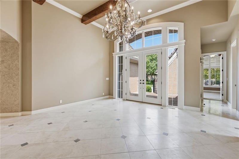 15212 Fontana St, Leawood, KS 66224