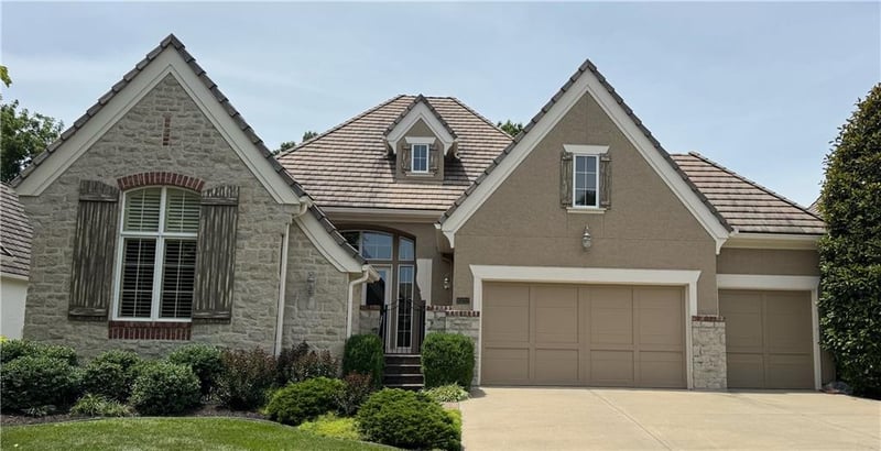 15212 Fontana St, Overland Park, KS 66224