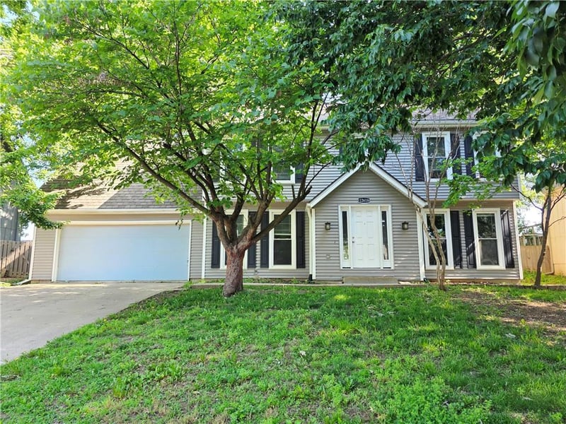 12618 69th St, Shawnee, KS 66216
