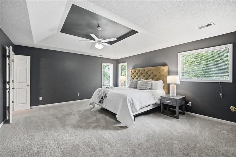 5114 W 156th St, Overland Park, KS 66224
