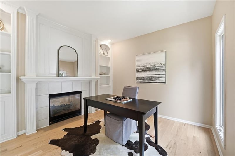 5114 W 156th St, Overland Park, KS 66224