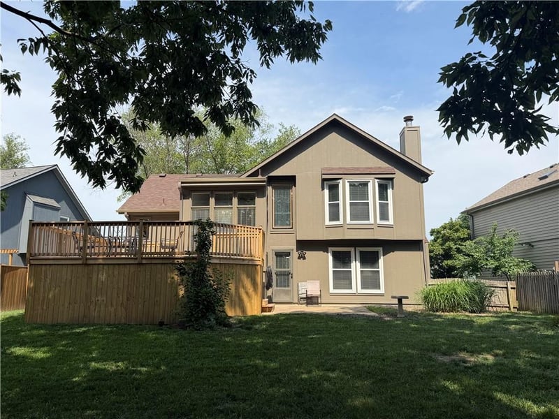 6418 Anderson St, Shawnee, KS 66226