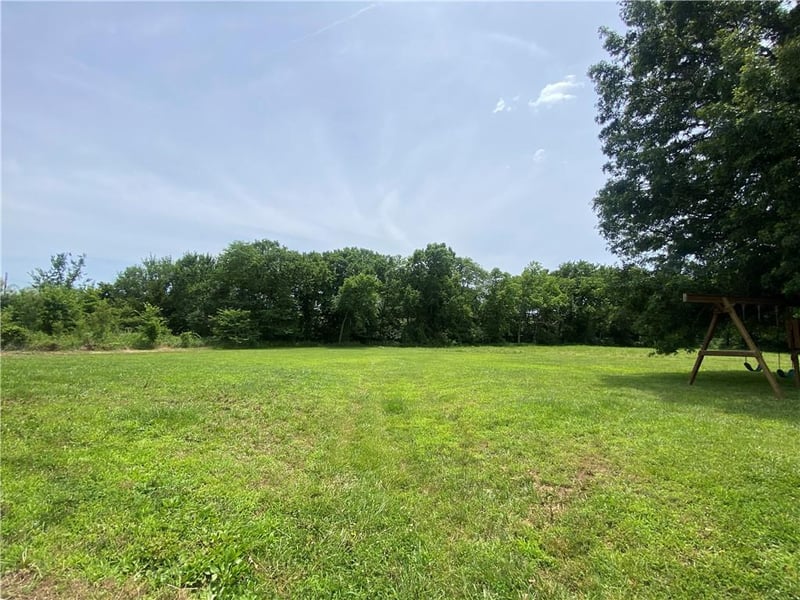 18793 21st St, Lawrence, KS 66044