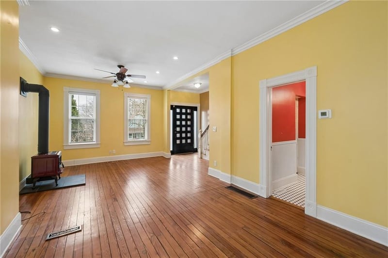 2522 Charlotte St, Kansas City, MO 64108