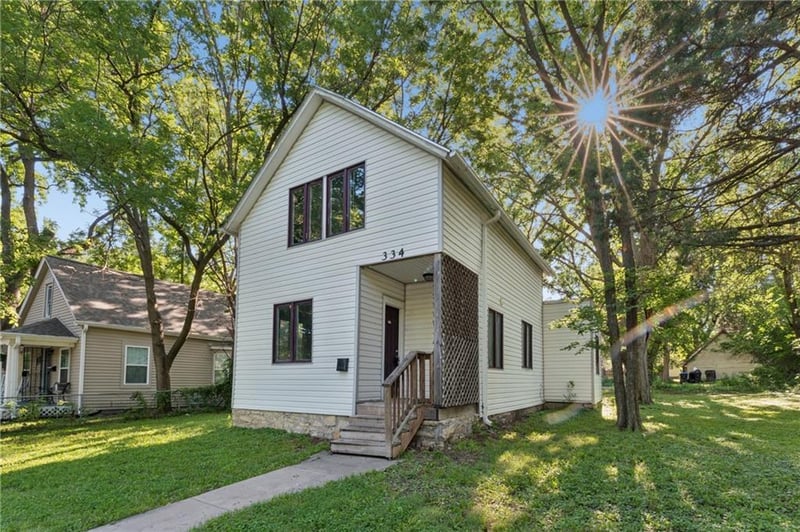 334 Sw Orchard St, Topeka, KS 66606