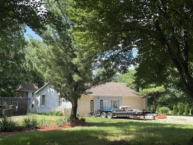 1090 Blackwell Rd, Lee's Summit, MO 64086