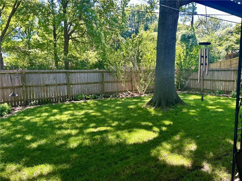 5433 Foster St, Overland Park, KS 66202