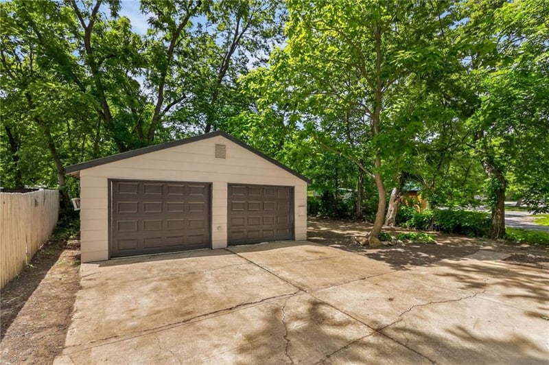 313 Poplar St, Olathe, KS 66061