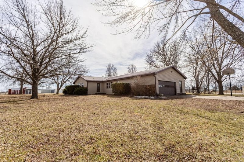 587 First Tract 3 Ln, Lamar, MO 64759