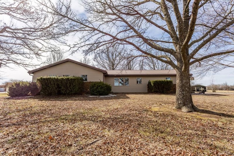 587 First Tract 3 Ln, Lamar, MO 64759