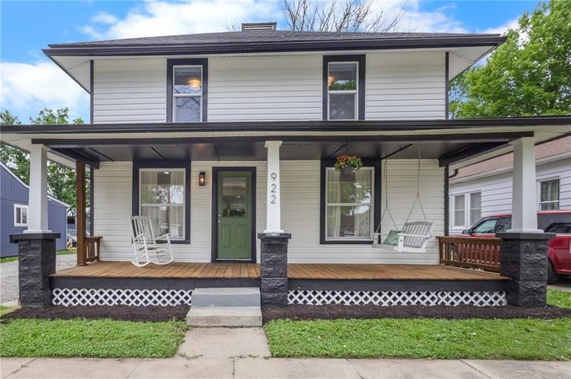922 5th St, Osawatomie, KS 66064