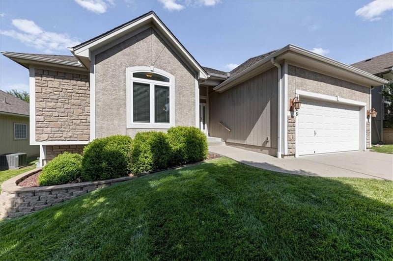 7128 Allman Dr, Shawnee, KS 66217