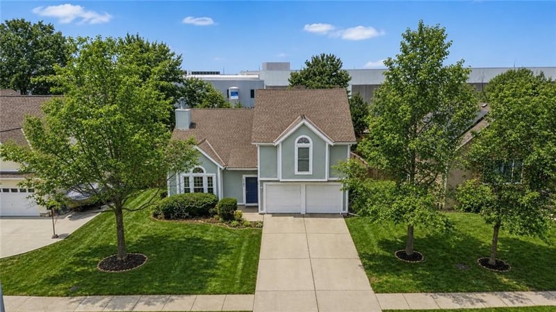 1181 Meadow Ln, Olathe, KS 66062