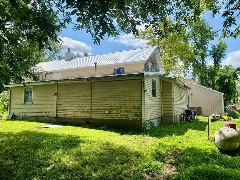 34600 State Route F Hw, Garden City, MO 64747