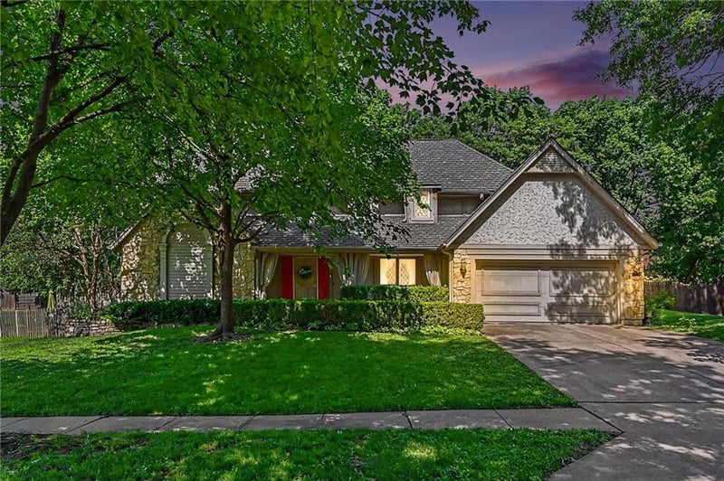 5710 Spruce Ave, Kansas City, MO 64119