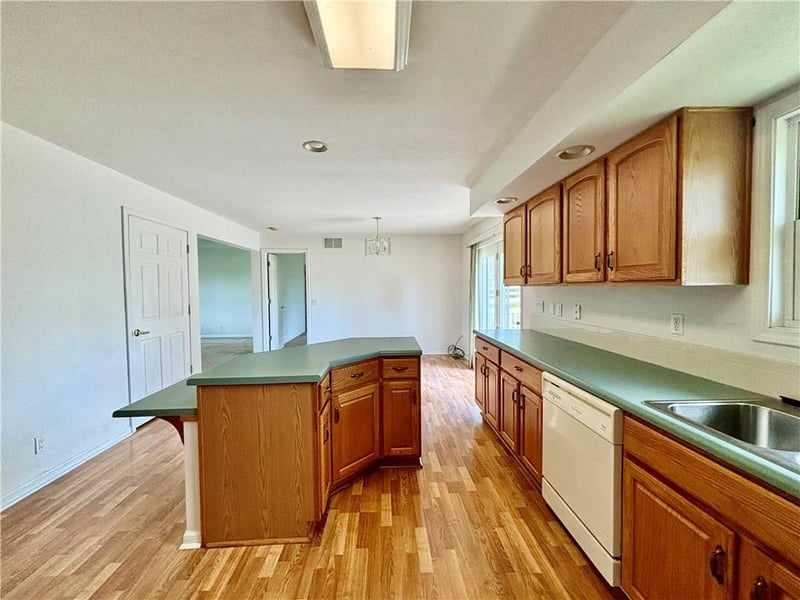 14471 Highway 71 Hw, Savannah, MO 64485