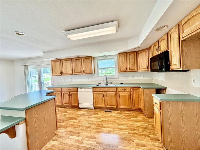 14471 Highway 71 Hw, Savannah, MO 64485