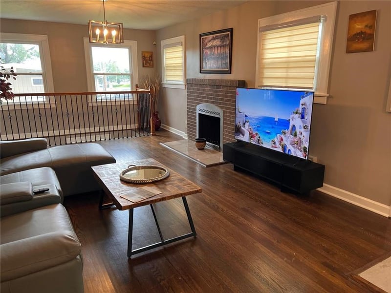 4901 Antioch Rd, Overland Park, KS 66203