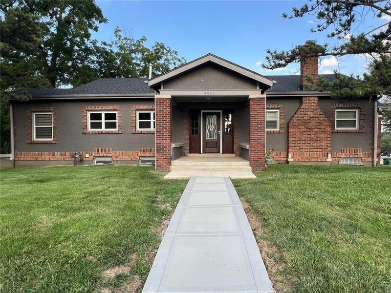 4901 Antioch Rd, Overland Park, KS 66203