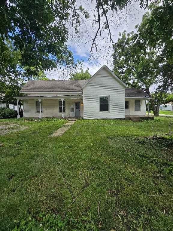 406 Main St, Garden City, MO 64747