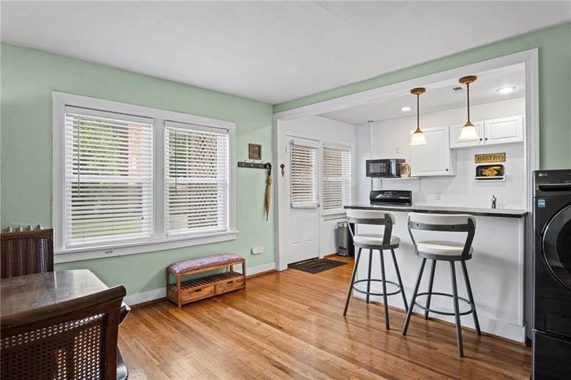 212 Emanuel Cleaver Ii Blvd #2 West, Kansas City, MO 64111