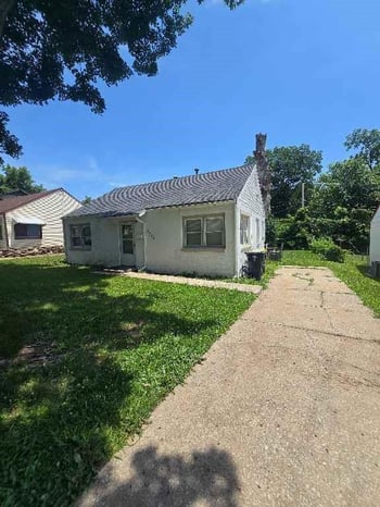 7229 Agnes Ave, Kansas City, MO 64132