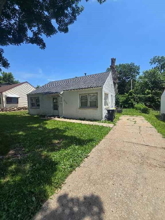 7229 Agnes Ave, Kansas City, MO 64132