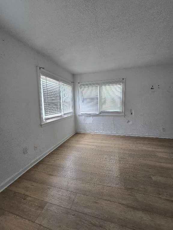 7229 Agnes Ave, Kansas City, MO 64132