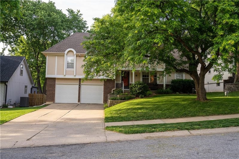 11820 99th Ter, Overland Park, KS 66214