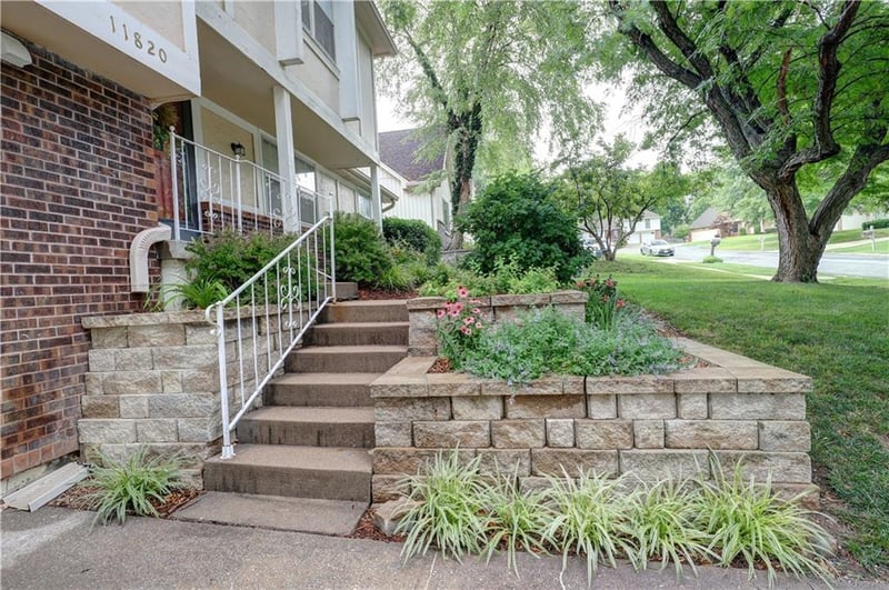 11820 99th Ter, Overland Park, KS 66214
