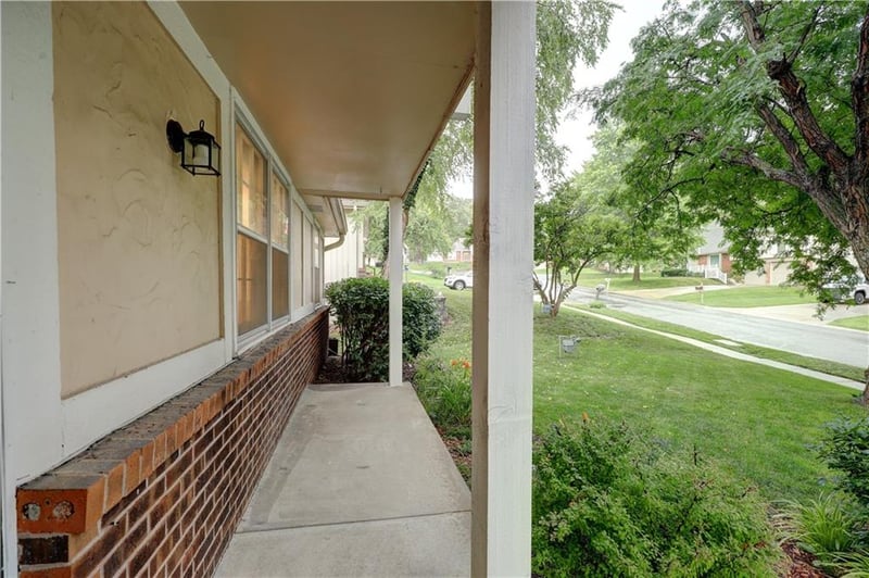 11820 99th Ter, Overland Park, KS 66214
