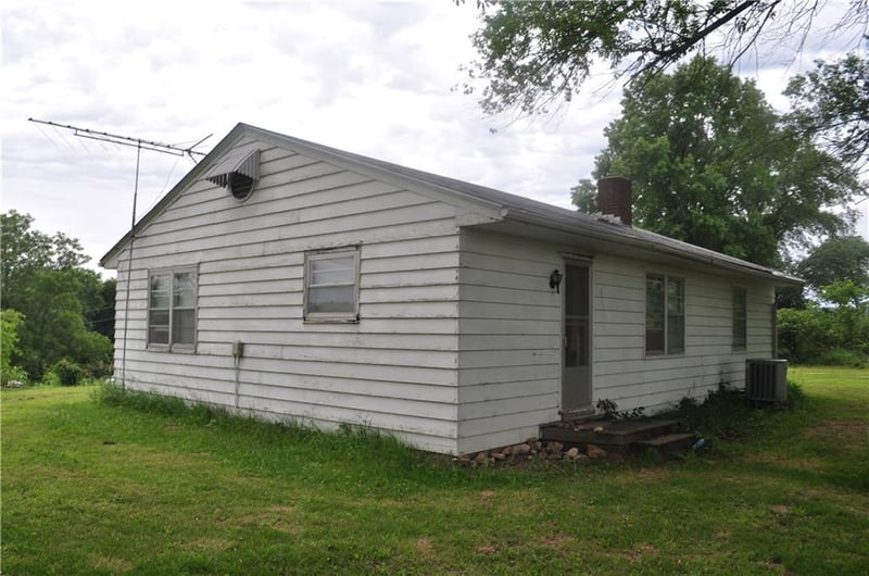 33135 Iatan Rd, Weston, MO 64098
