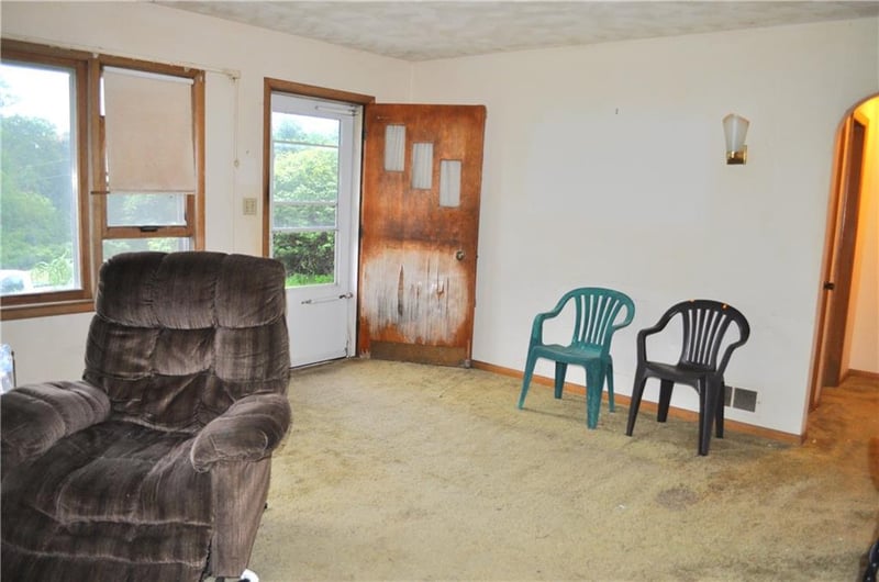 33135 Iatan Rd, Weston, MO 64098