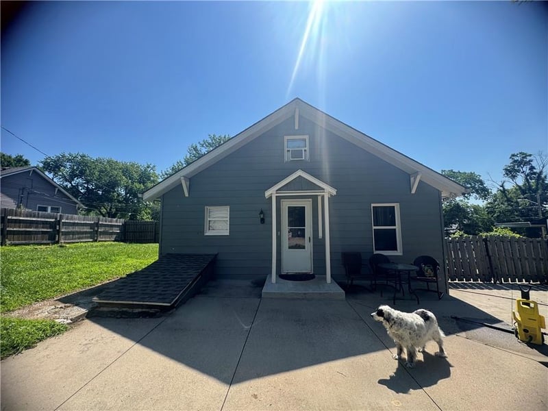 2916 52nd St, Kansas City, KS 66104